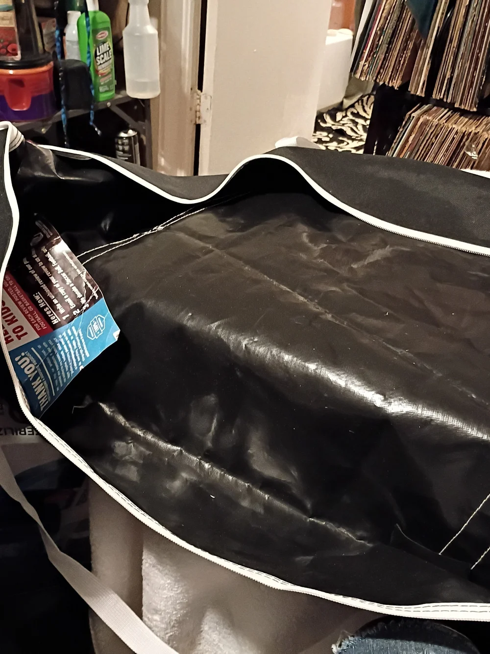 Go sports black duffel